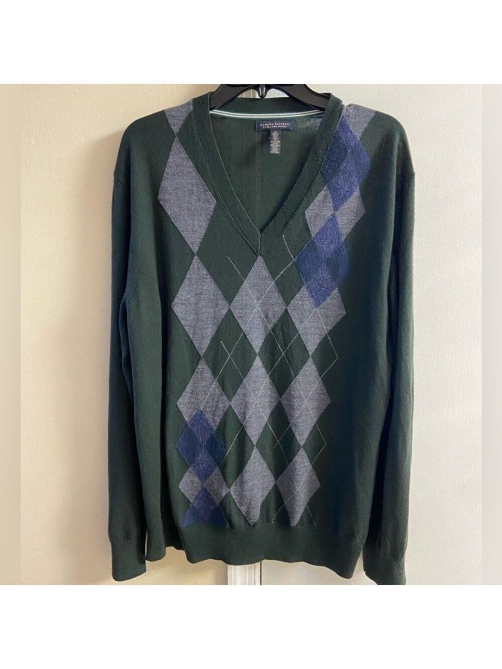 Banana Republic V-Neck Sweater in Green and Blue Argyle fine merino XL